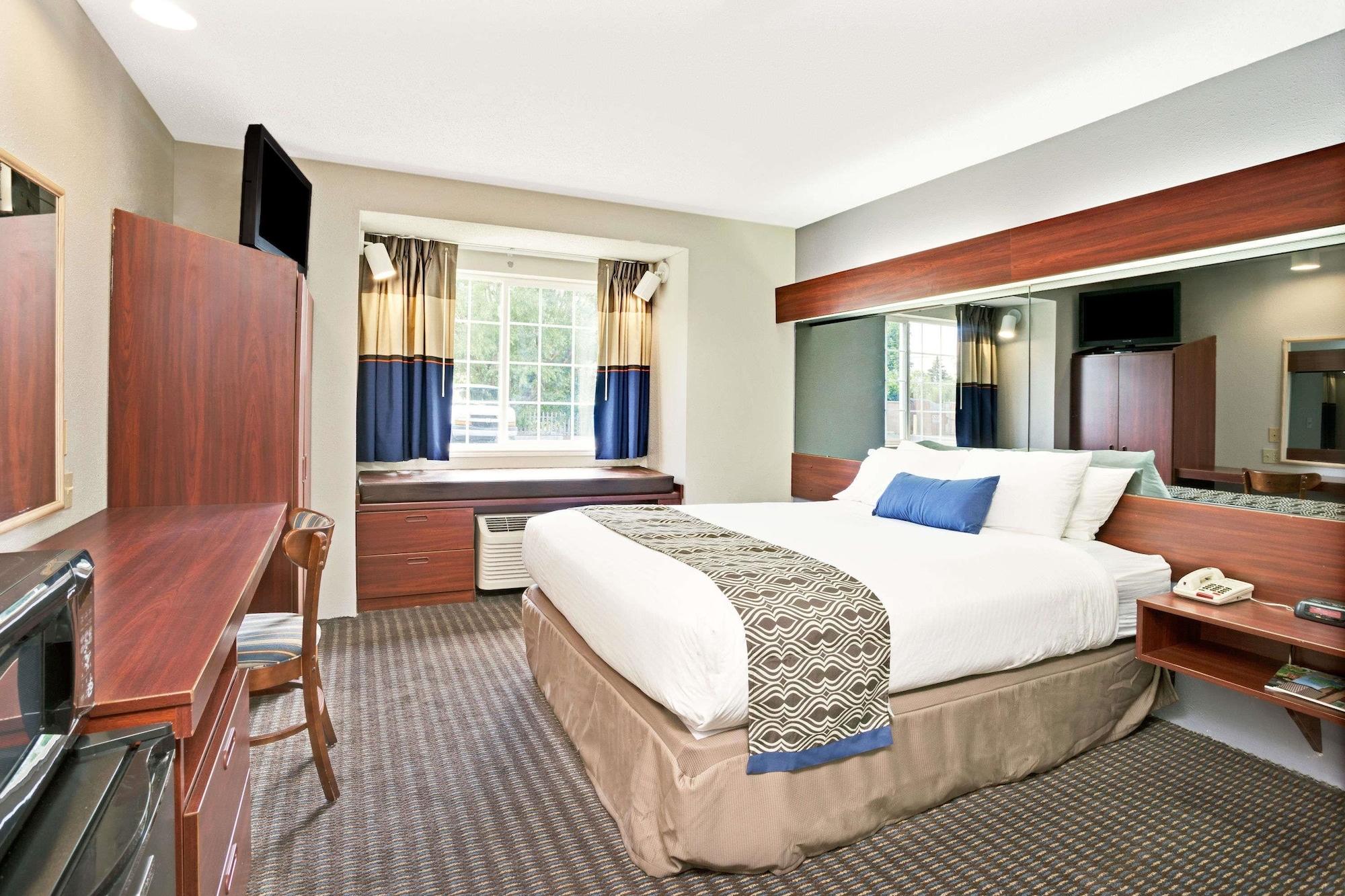 Microtel Inn & Suites By Wyndham Detroit Roseville Esterno foto